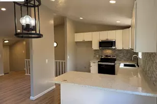 11987 Valenta Way, Groveland, CA 95321 - Photo 3