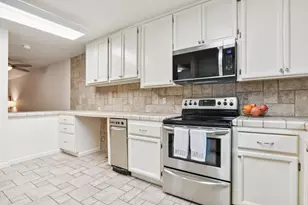 340 Crestridge Ln, Folsom, CA 95630 - Photo 19