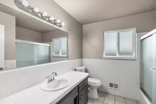 1713 Pikake, Ceres, CA 95307 - Photo 39