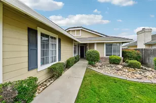 707 Summit Lakes Way, Galt, CA 95632 - Photo 1