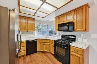 707 Summit Lakes Way, Galt, CA 95632 - Photo 11