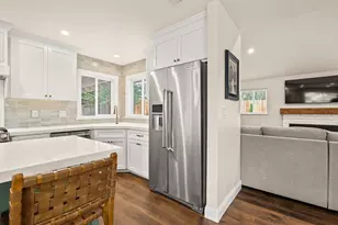 5425 Shire Ct, Fair Oaks, CA 95628 - Photo 13