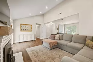 5425 Shire Ct, Fair Oaks, CA 95628 - Photo 5