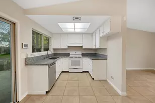 5 Nunes Ct, Sacramento, CA 95823 - Photo 13