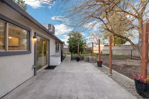 5 Nunes Ct, Sacramento, CA 95823 - Photo 23