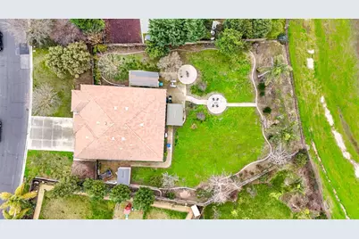 12170 Pheasant Run Boulevard, Chowchilla, CA 93610 - Photo 9