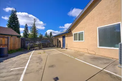 1404 Sussex Court, Roseville, CA 95661 - Photo 33