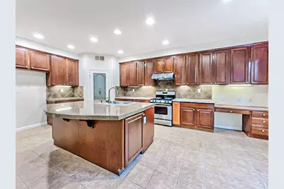 5716 Alder Bridge Court, Elk Grove, CA 95757 - Photo 13