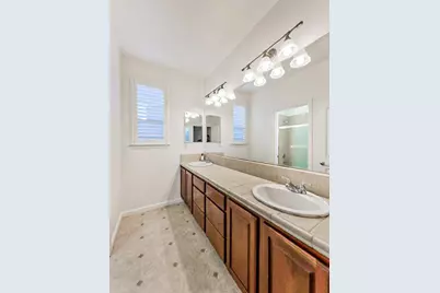 5716 Alder Bridge Court, Elk Grove, CA 95757 - Photo 41