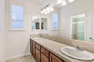 5716 Alder Bridge Ct, Elk Grove, CA 95757 - Photo 41