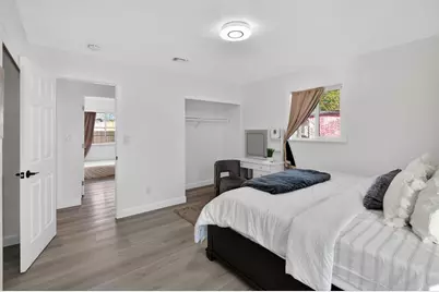 7821 Scottsdale Drive, Sacramento, CA 95828 - Photo 39