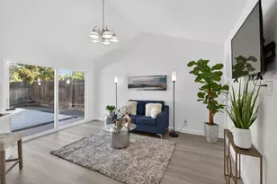 7821 Scottsdale Dr, Sacramento, CA 95828 - Photo 19