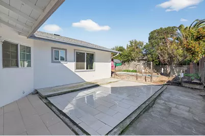 7821 Scottsdale Drive, Sacramento, CA 95828 - Photo 43