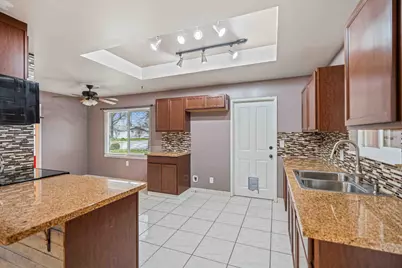 2500 Mira Flores Drive, Turlock, CA 95380 - Photo 9