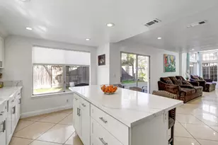 8775 Liscarney, Sacramento, CA 95828 - Photo 33