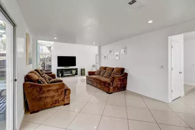 8775 Liscarney, Sacramento, CA 95828 - Photo 35