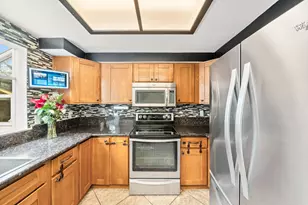 8048 Renton Way, Sacramento, CA 95828 - Photo 9