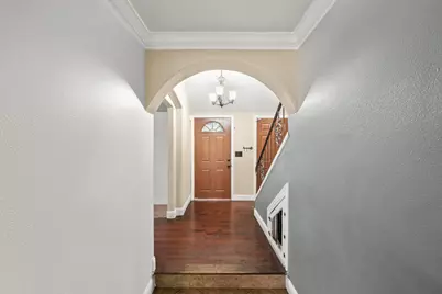 8048 Renton Way, Sacramento, CA 95828 - Photo 11