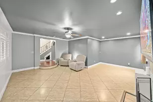 8048 Renton Way, Sacramento, CA 95828 - Photo 15