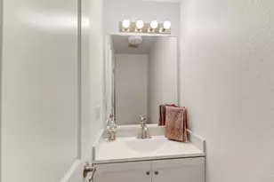 1120 Colina Ct, Davis, CA 95618 - Photo 13