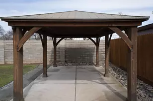 1576 E Warner, Fresno, CA 93710 - Photo 7