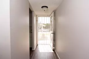 1576 E Warner, Fresno, CA 93710 - Photo 21