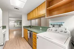 4007 Oak Villa Cir, Carmichael, CA 95608 - Photo 11