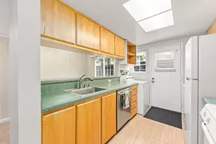 4007 Oak Villa Cir, Carmichael, CA 95608 - Photo 5