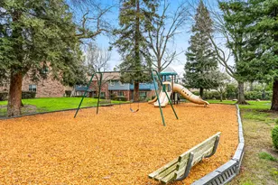 4007 Oak Villa Cir, Carmichael, CA 95608 - Photo 79