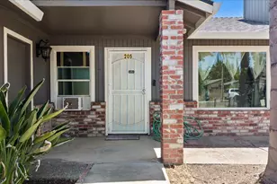 205 Weber Ave, Patterson, CA 95363 - Photo 3