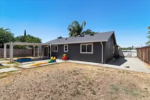 205 Weber Ave, Patterson, CA 95363 - Photo 17