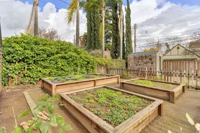 1709 37th Street, Sacramento, CA 95816 - Photo 47