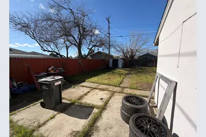 6207 Fairfax Way, North Highlands, CA 95660 - Photo 5