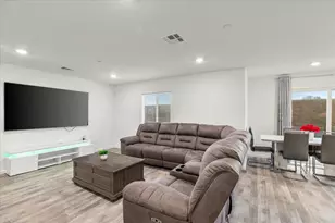 6421 Maple Leaf Ln, Riverbank, CA 95367 - Photo 9