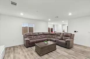 6421 Maple Leaf Ln, Riverbank, CA 95367 - Photo 7