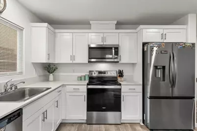 6421 Maple Leaf Lane, Riverbank, CA 95367 - Photo 13