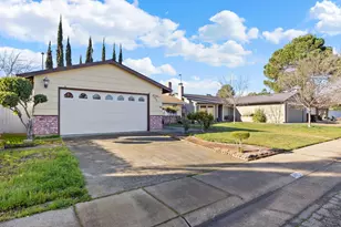 4928 Earlcort Cir, Sacramento, CA 95842 - Photo 3