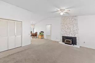 4928 Earlcort Cir, Sacramento, CA 95842 - Photo 11