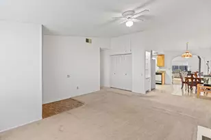 4928 Earlcort Cir, Sacramento, CA 95842 - Photo 13