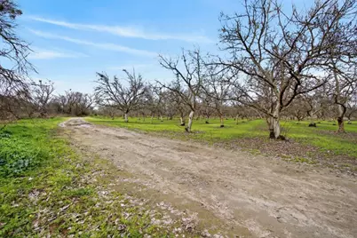 304 Silva Avenue, Marysville, CA 95901 - Photo 3