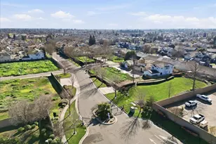 1711 Bella Lago Dr, Stockton, CA 95206 - Photo 37