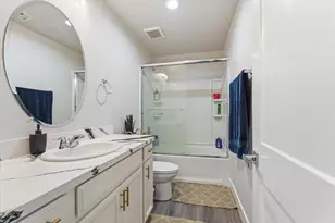 1711 Bella Lago Dr, Stockton, CA 95206 - Photo 31