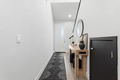 1711 Bella Lago Drive, Stockton, CA 95206 - Photo 7