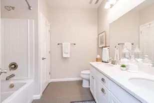 906 Landsdale Ct, El Dorado Hills, CA 95762 - Photo 31