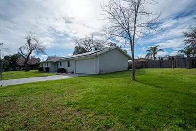 7137 34th Street, North Highlands, CA 95660 - Photo 3