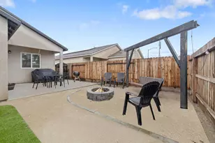 535 Sandtrap Ln, Lemoore, CA 93245 - Photo 33