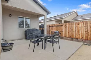 535 Sandtrap Ln, Lemoore, CA 93245 - Photo 29