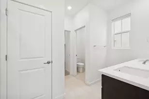 14545 Southpointe Dr, Folsom, CA 95630 - Photo 15