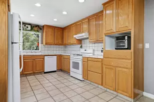 7000 Sunburst Way, Citrus Heights, CA 95621 - Photo 7
