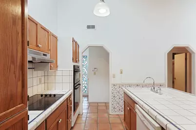 2754 Country Club Court, Stockton, CA 95204 - Photo 9